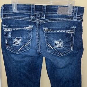 Size 28 bke Stella Capri jeans